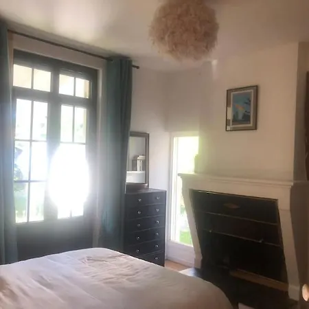 فيلة Summer House